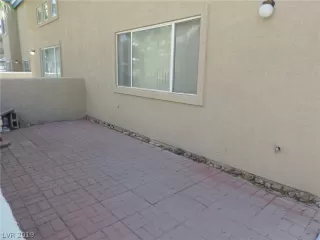 Photo #2: 2147653 Listing