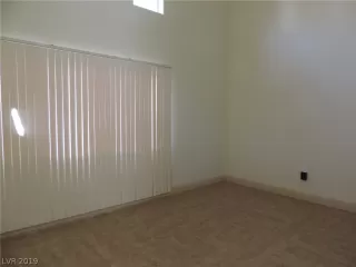 Photo #6: 2147653 Listing