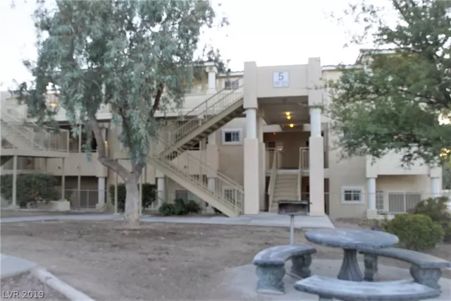 MLS: 2147712 Condo For Sale