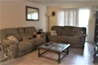 Photo #5: 2147712 Listing