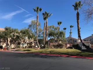 Photo #3: 2147727 Listing