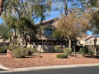 Photo #4: 2147727 Listing