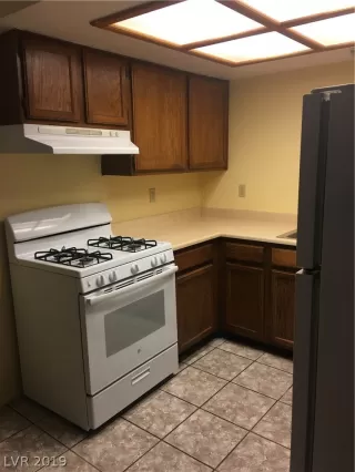 Photo #3: 2147728 Listing 