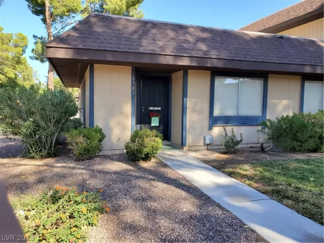 MLS: 2147767 Condo For Sale