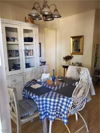 Photo #4: 2147767 Listing