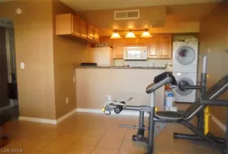 Photo #2: 2147846 Listing