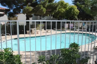 Photo #1: 2147922 Listing