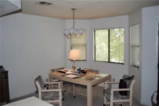 Photo #5: 2147922 Listing