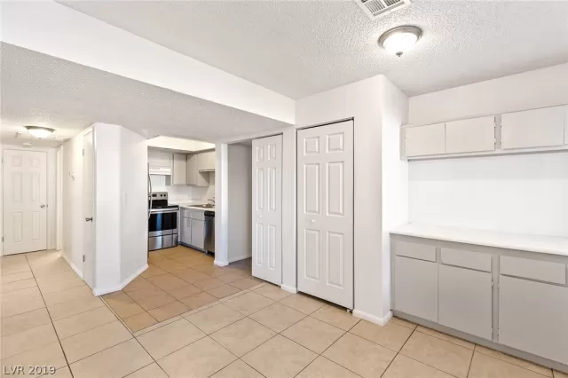 MLS: 2147924 Condo For Sale