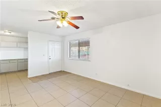 Photo #4: 2147924 Listing 