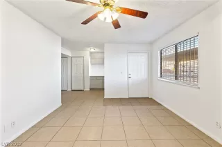 Photo #5: 2147924 Listing 