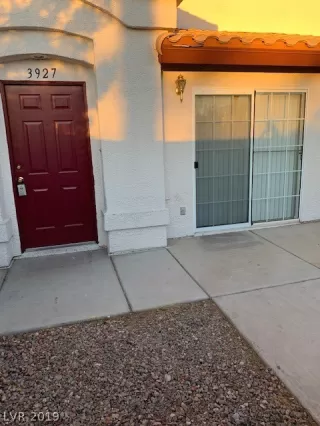 Photo #2: 2147942 Listing