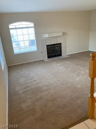 Photo #3: 2147942 Listing