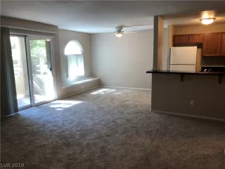 Photo #4: 2147980 Listing