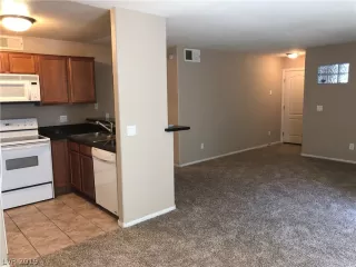 Photo #6: 2147980 Listing