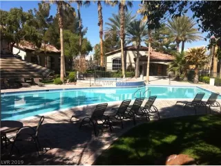 Photo #1: 2147993 Listing