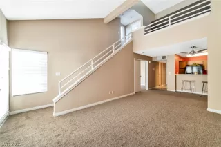 Photo #4: 2147998 Listing 