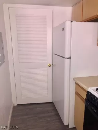 Photo #3: 2148017 Listing