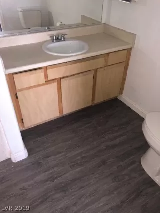 Photo #6: 2148017 Listing