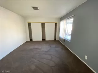 Photo #3: 2148040 Listing 