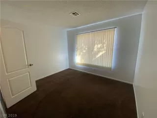 Photo #6: 2148040 Listing 