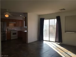 Photo #3: 2148052 Listing 