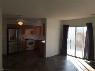 Photo #4: 2148052 Listing 