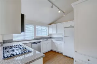 Photo #6: 2148058 Listing 