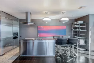 Photo #3: 2148071 Listing 