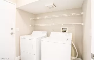 Photo #6: 2148085 Listing