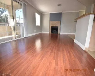 Photo #6: 2148092 Listing