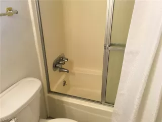 Photo #5: 2148095 Listing 