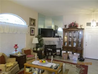 Photo #4: 2148099 Listing