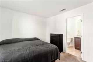 Photo #5: 2148104 Listing