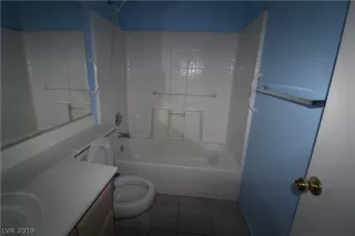 Photo #3: 2148160 Listing 