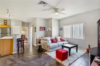 Photo #4: 2148163 Listing 