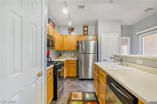 Photo #6: 2148163 Listing 