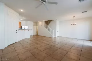 Photo #2: 2148167 Listing 