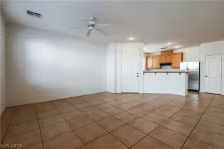 Photo #3: 2148167 Listing 