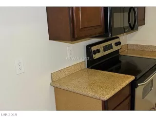 Photo #6: 2148193 Listing