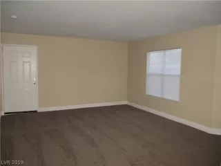 Photo #4: 2148198 Listing