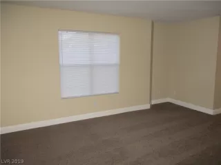 Photo #5: 2148198 Listing