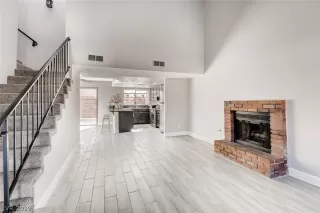 Photo #2: 2148215 Listing 