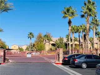 Photo #5: 2148227 Listing 