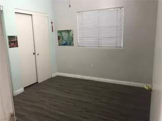 Photo #2: 2148237 Listing