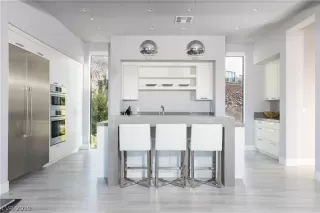 Photo #4: 2148290 Listing 