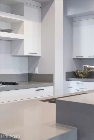 Photo #5: 2148290 Listing 