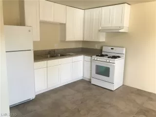 Photo #1: 2148298 Listing