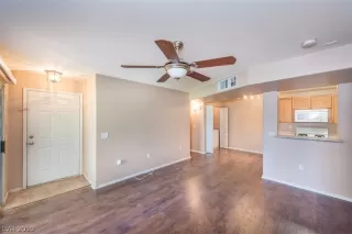 Photo #3: 2148332 Listing 