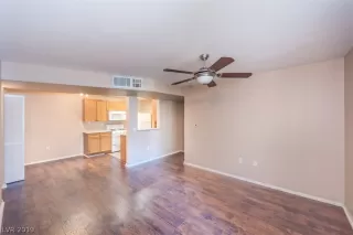 Photo #4: 2148332 Listing 